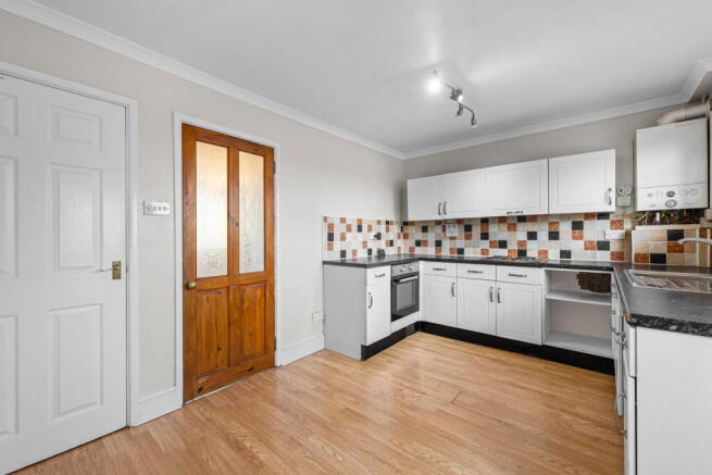 2 bed Terraced for sale Image 5