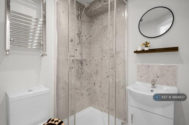 En-Suite Room 2