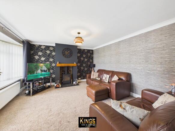 4 bed Detached for sale Image 5