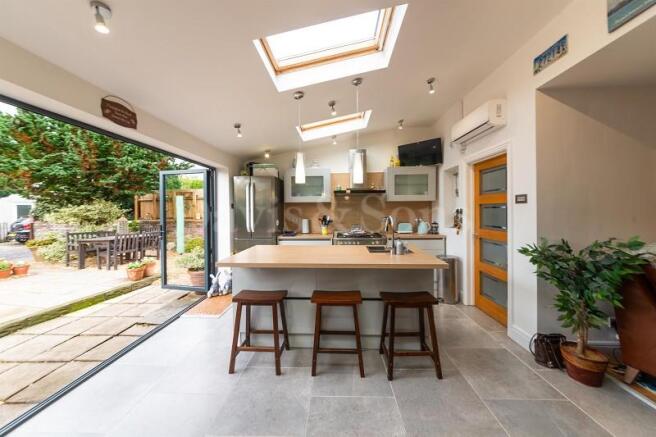 Kitchen/Breakfast Room
