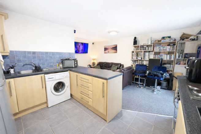 Kitchen Lounge