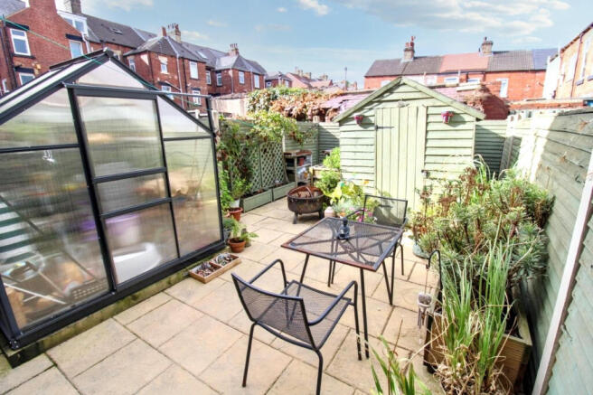 2 bed Terraced for sale Image 7