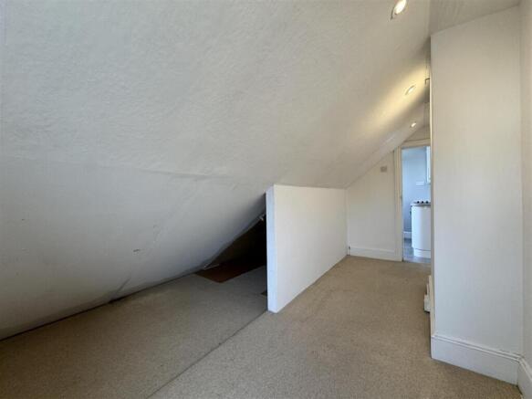 Attic Room / Office