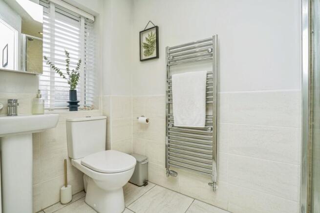 3 bed Semi-Detached for sale Image 10