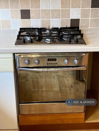 Built In Electric With Gas Hob
