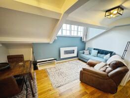 7, 40 Anstey House, Hanover Square, Woodhouse, Leeds LS3 1BQ