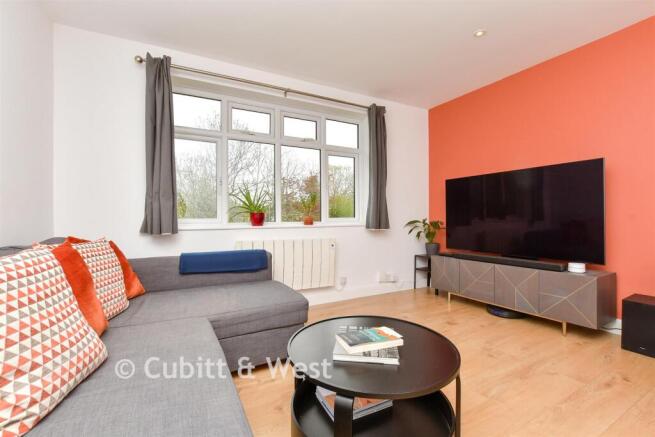 Lounge / Dining Room
