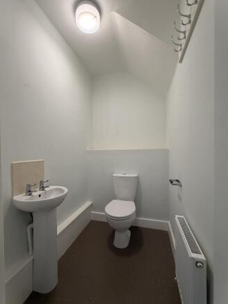 2 bed Semi-Detached for sale Image 8