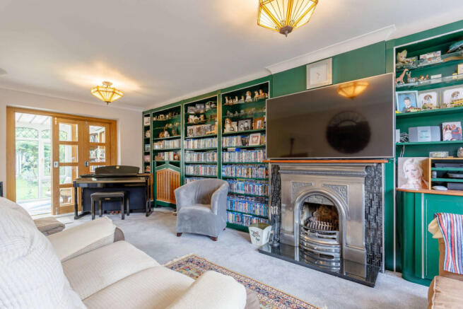 7Living Room