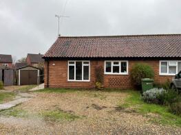 69, Orchard Close, North Elmham NR20 5HB