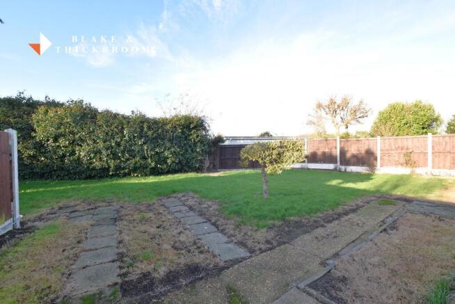 Heather Close, Clacton-on-Sea, Essex, CO15 4NA photo 4