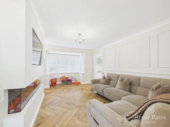 3 bed Semi-Detached for sale Image 8