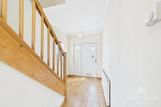 3 bed Semi-Detached for sale Image 7