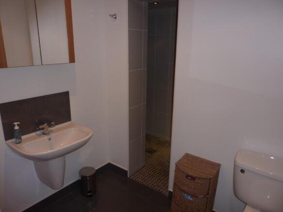 G.F Showerroom