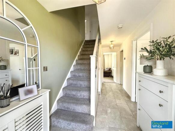 4 bed Detached for sale Image 11