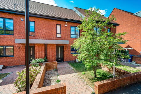 Barnes Way, Cheadle, Stockport, SK8 2GH