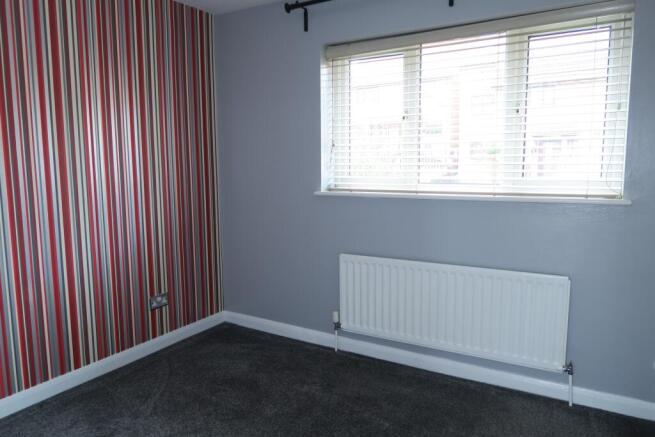 2 bed Semi-Detached to rent Image 6