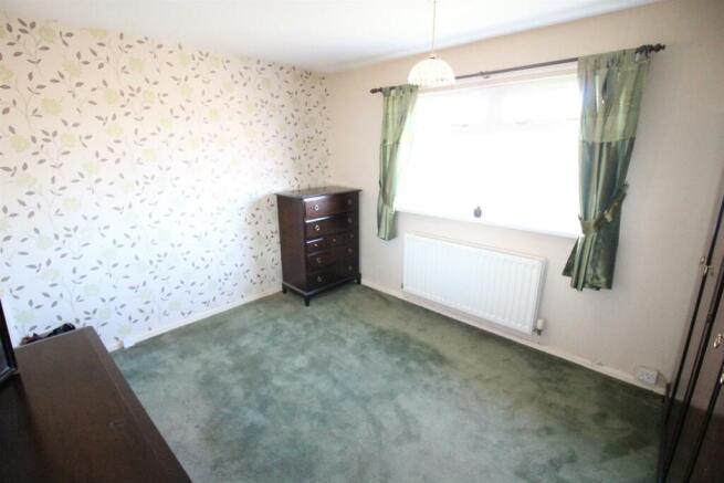10 Butsfield Way-Bed1.JPG