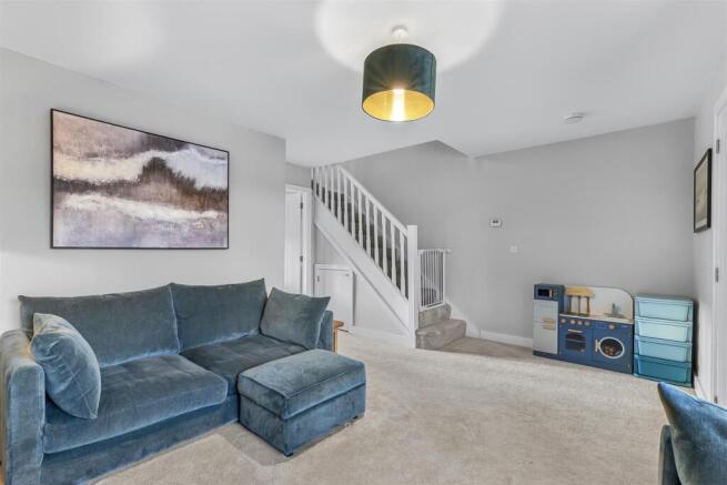 3 bed Semi-Detached for sale Image 10