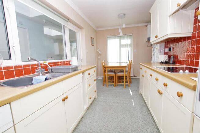 Kitchen/Breakfast