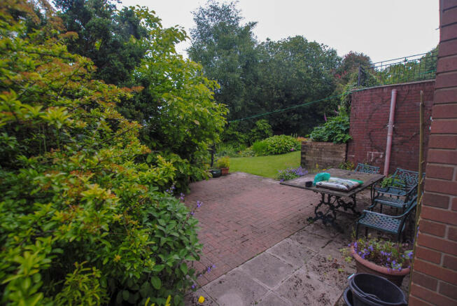 Patio garden_edit...