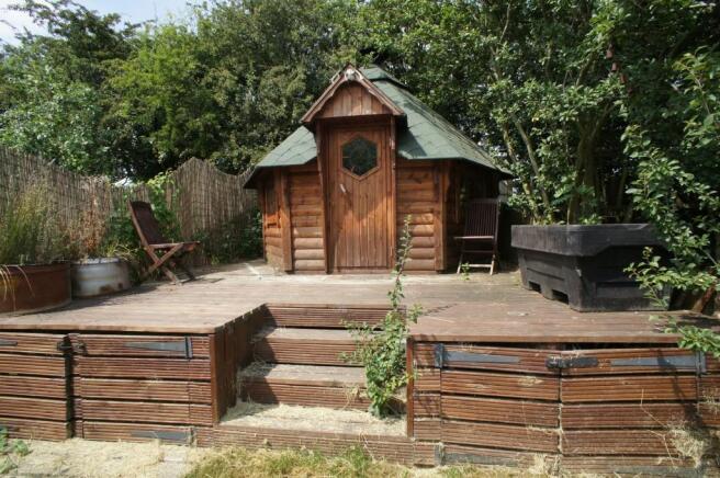 Entertainment Hut
