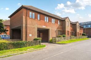 16, Orchard Walk, Stoney Lane, Winchester SO22 6DL
