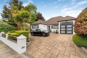 6, Maxim Road, London N21 1EX