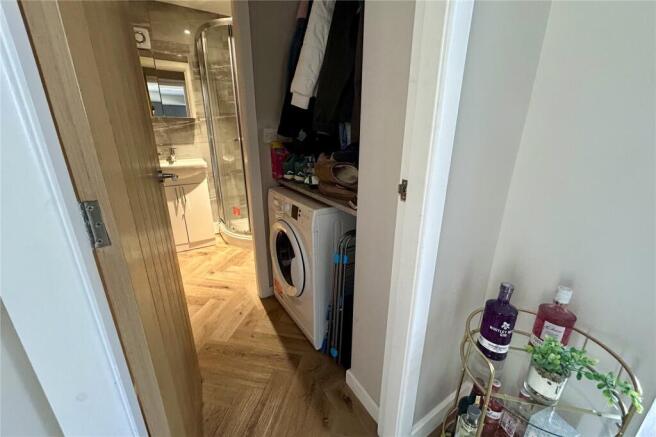 4 bed Semi-Detached for sale Image 7