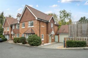 12, Grove Close, Wrecclesham, Farnham GU10 4BF