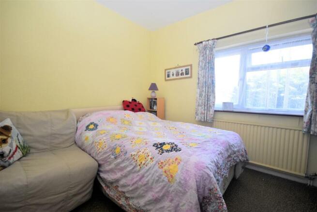 Bedroom.2.jpg