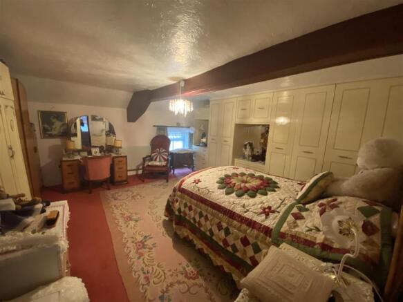 ANOTHER ROOM ASPECT
