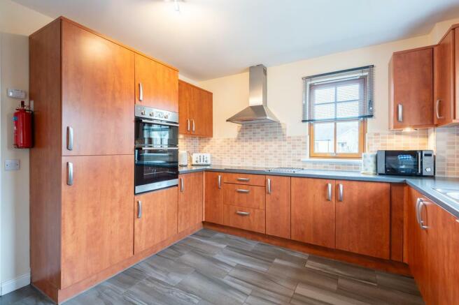 KITCHEN AGAIN