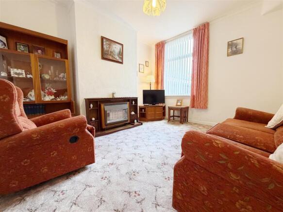 SITTING ROOM