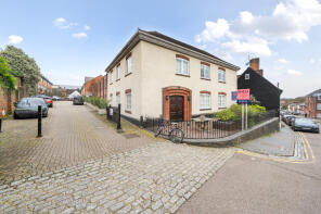 Flat 9, 11a The Old Meeting House, Lower Dagnall Street, St. Albans AL3 4PE