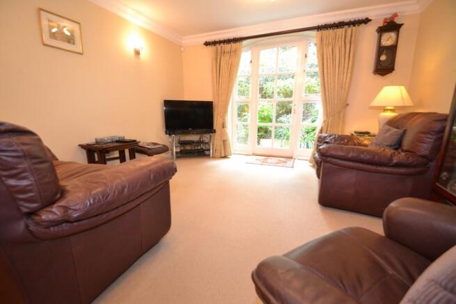 Living Room / Dinner