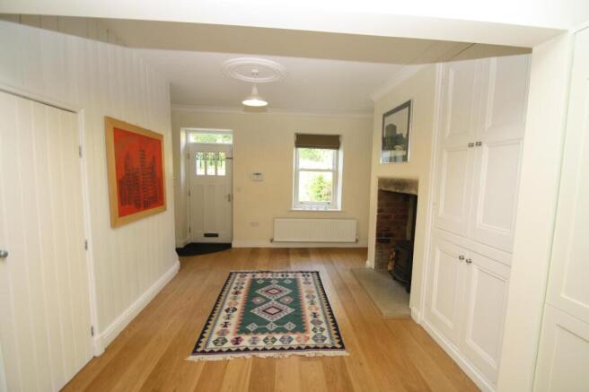 2 bed House to rent Image 6