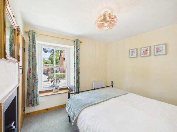 2 bed Terraced for sale Image 11