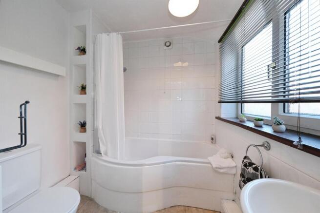 2 bed Terraced for sale Image 10