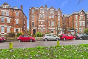 Flat 2, 34, Castle Hill Avenue, Folkestone CT20 2RE