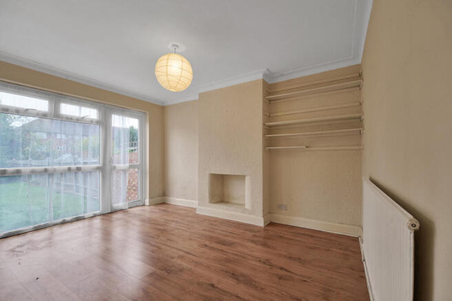 Queen Mary Avenue, Morden, London, SM4 4JR photo 4