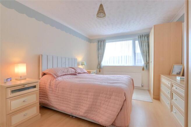 2 bed Bungalow for sale Image 9