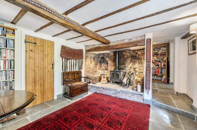 4 bed Detached for sale Image 7