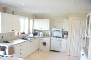Fitted Kitchen