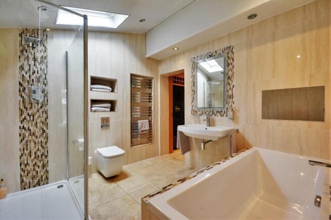 Bedroom 1 Ensuite