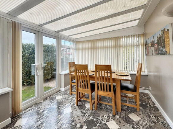 3 bed Semi-Detached for sale Image 8