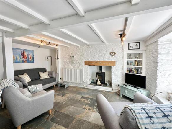 Living Room...jpg