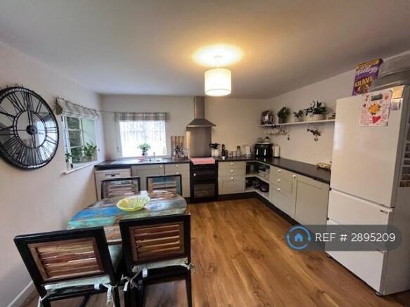 Kitchen2 
