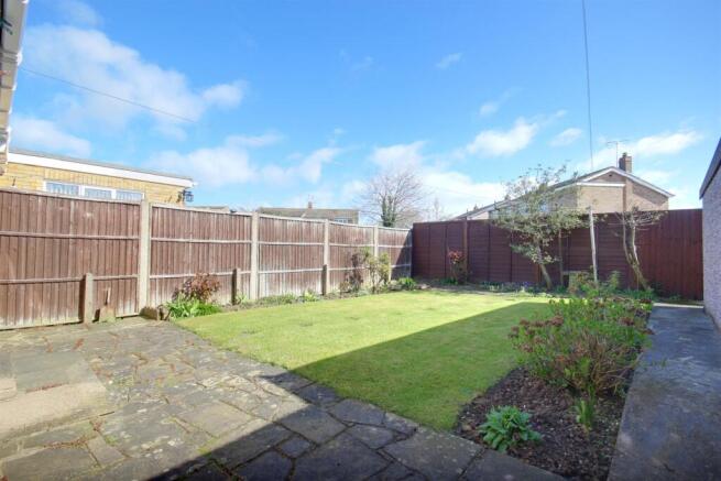 2 bed Semi-Detached Bungalow for sale Image 11