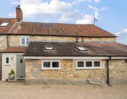 1, Lovells Cottages, Burton Street, Sturminster Newton DT10 1PP